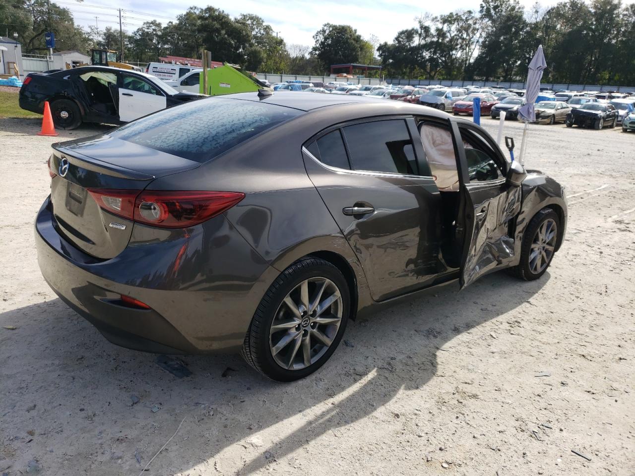 Изображение 3 2018 MAZDA 3 GRAND TOURING 2018 с VIN 3MZBN1W36JM161854