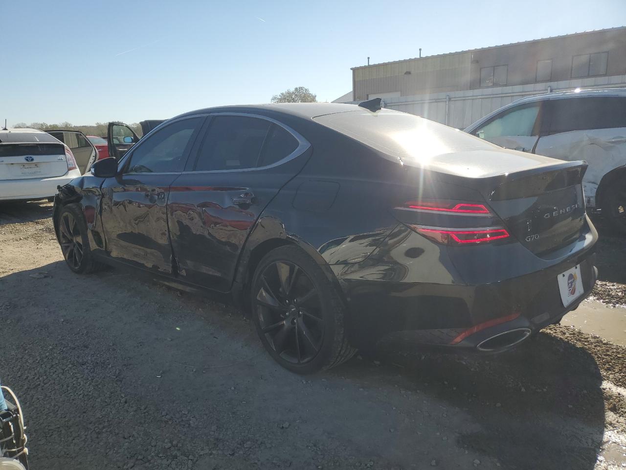 Obraz 2 z 2022 GENESIS G70 BASE 2022 z VIN KMTG54TE9NU102316