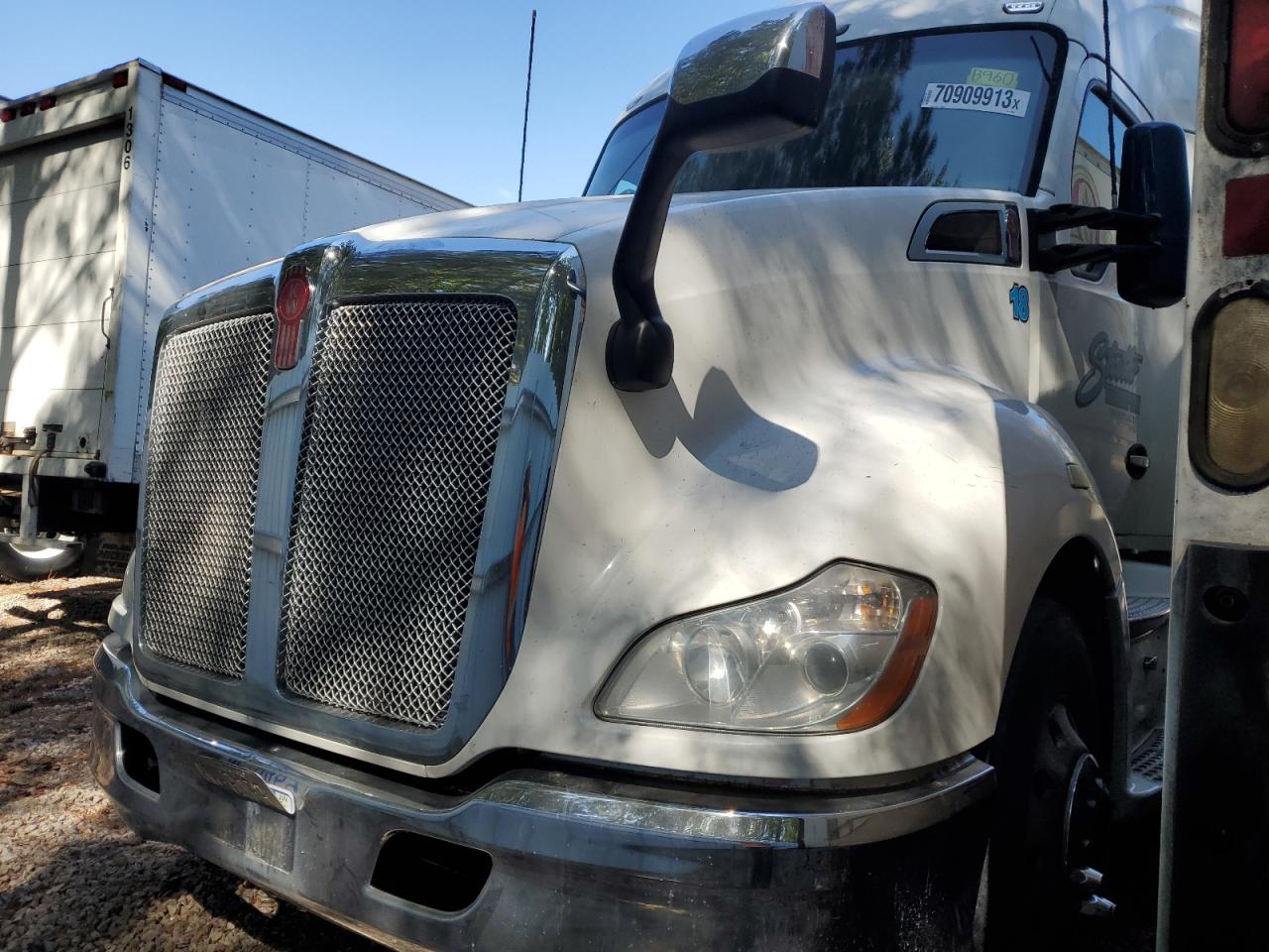 Obraz 2 z 2016 KENWORTH CONSTRUCTION T680 2016 z VIN 1XKYDP9X0GJ498581