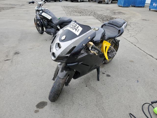 Image 2 of 2003 DUCATI 749 BIPOSTO 2003 with VIN ZDM1UB3S13B000782