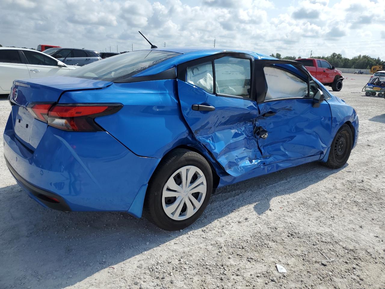 Изображение 3 2020 NISSAN VERSA S 2020 с VIN 3N1CN8DV4LL901787