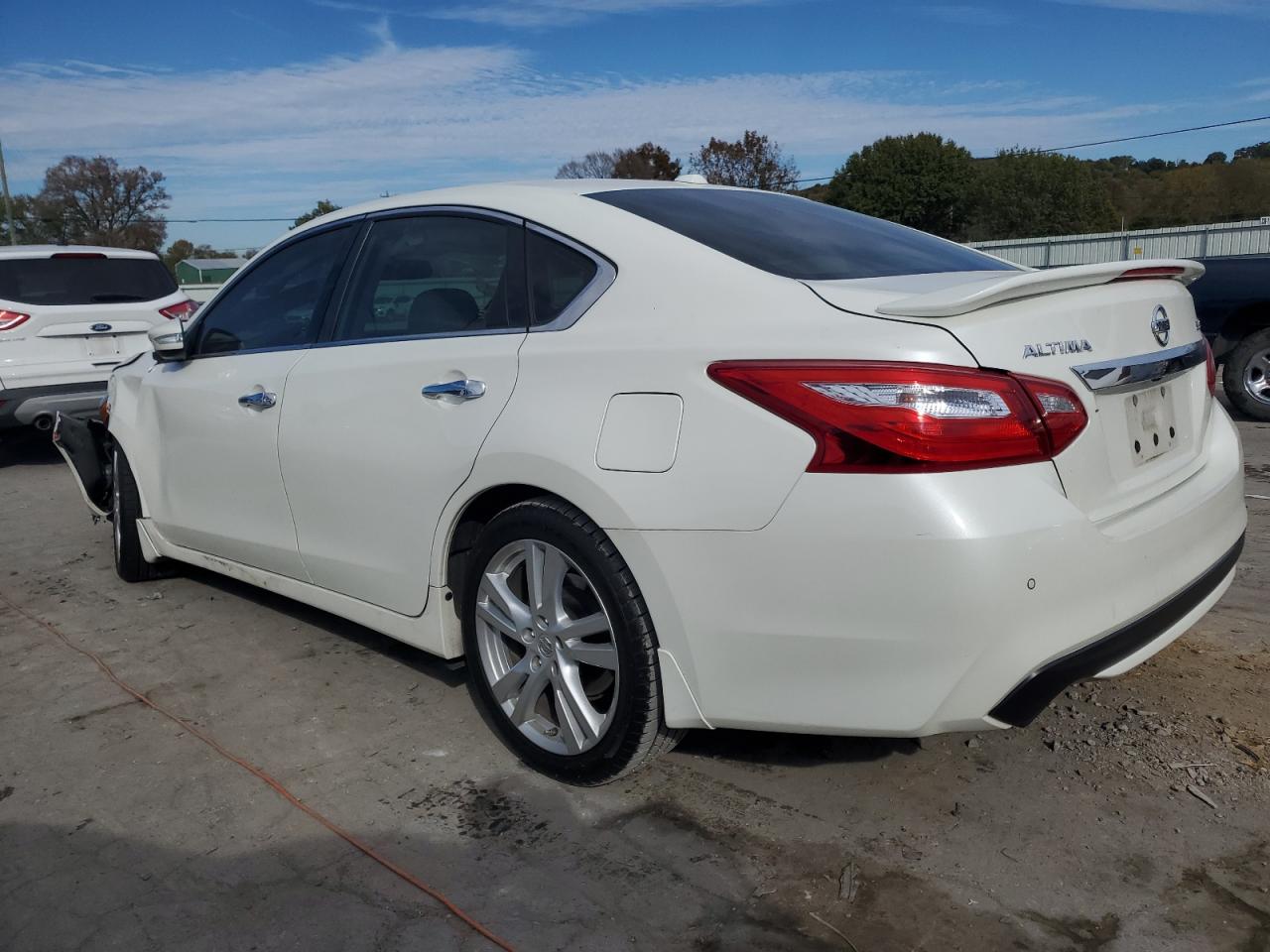 Image 2 of 2017 NISSAN ALTIMA 3.5SL 2017 with VIN 1N4BL3AP3HC232962
