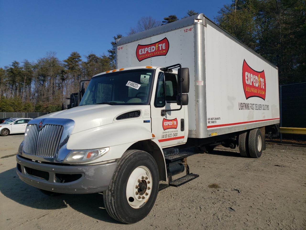 Image 2 of 2015 INTERNATIONAL 4000 4300 2015 with VIN 1HTMMAAL4FH652685