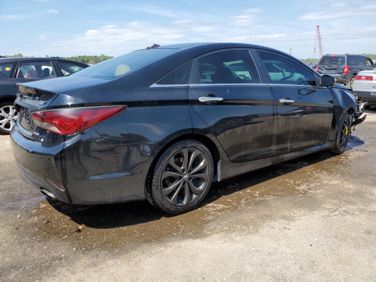 Image 3 of 2014 HYUNDAI SONATA SE 2014 with VIN 5NPEC4AB6EH944951