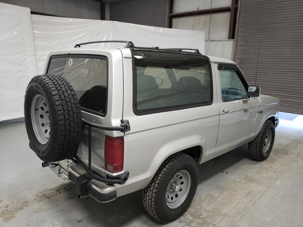 Image 3 of 1990 FORD BRONCO II  1990 with VIN 1FMCU12T1LUA22600