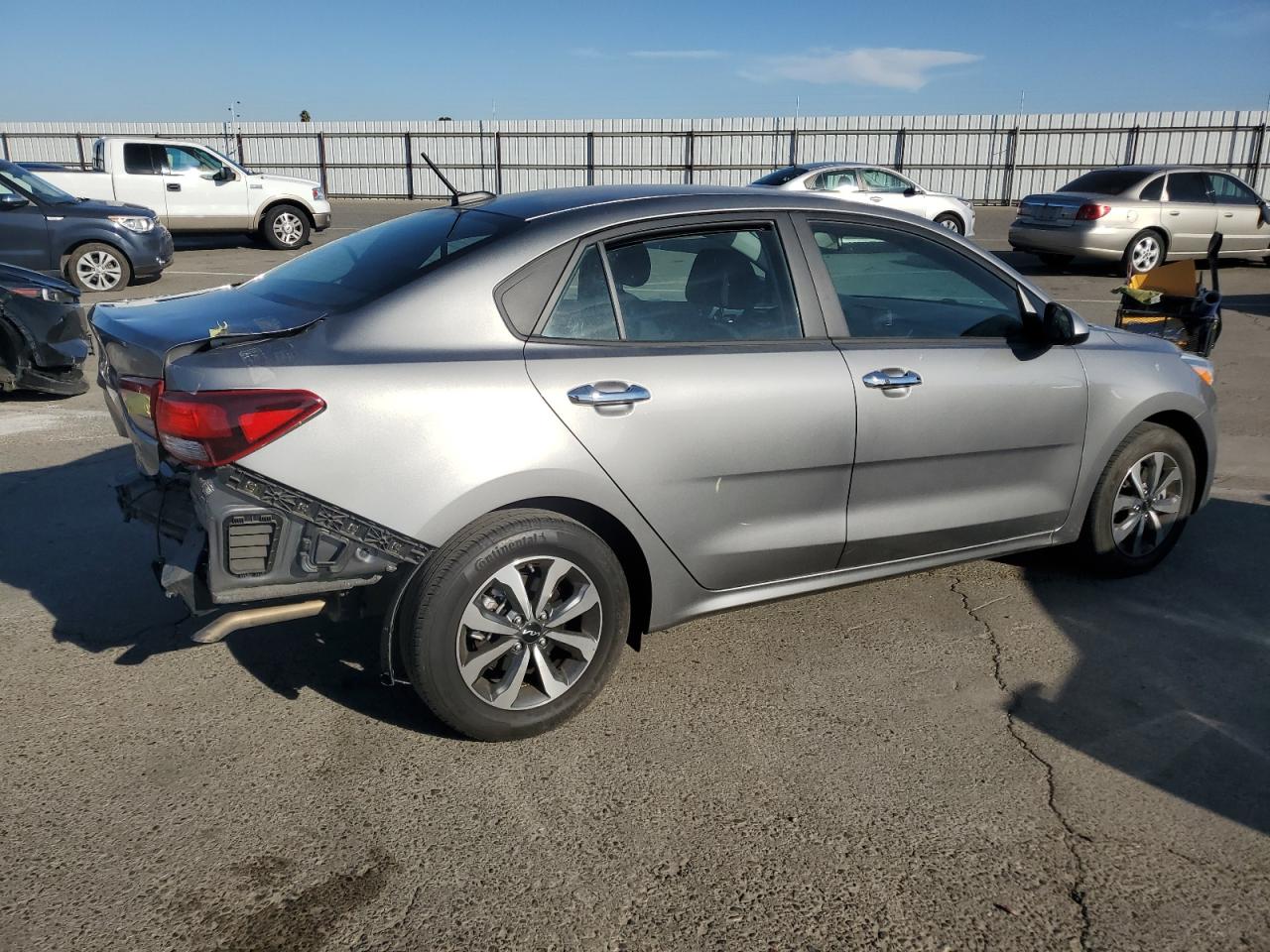 Image 3 of 2022 KIA RIO LX 2022 with VIN 3KPA24AD7NE456356