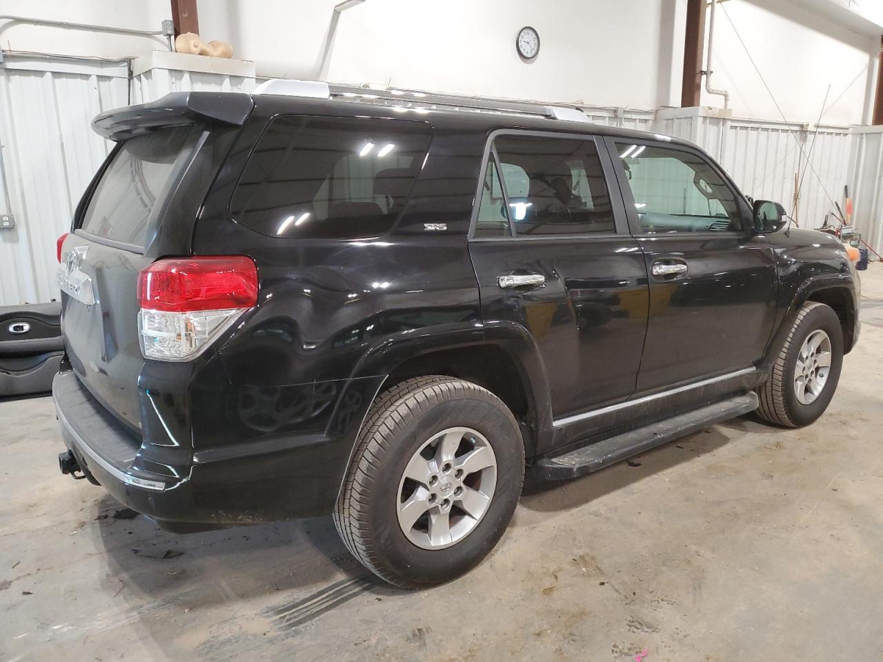 Изображение 3 2010 TOYOTA 4RUNNER SR5 2010 с VIN JTEBU5JRXA5006153