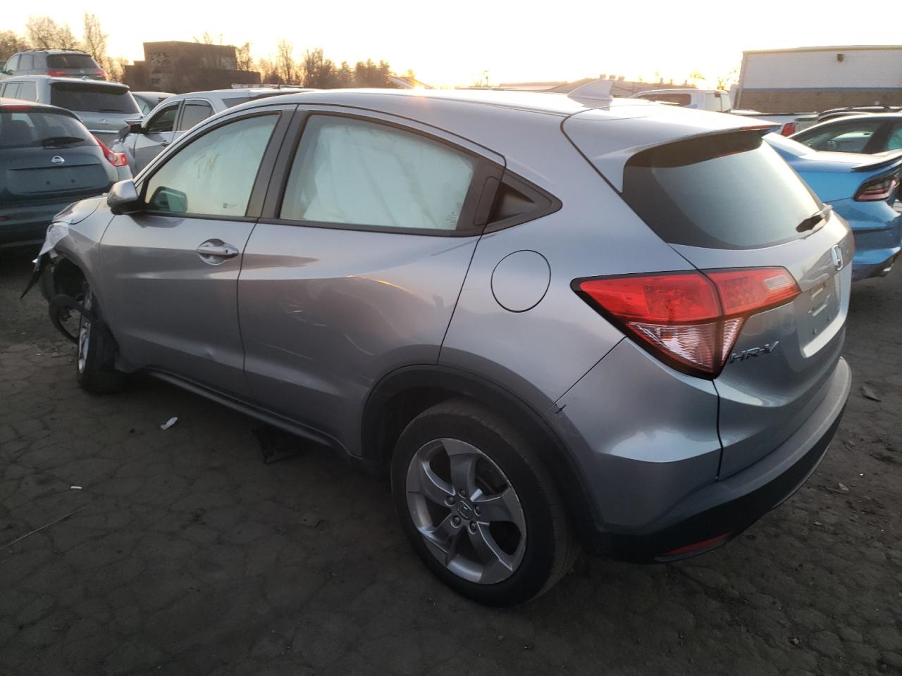 Obraz 2 z 2018 HONDA HR-V LX 2018 z VIN 3CZRU6H31JG719519