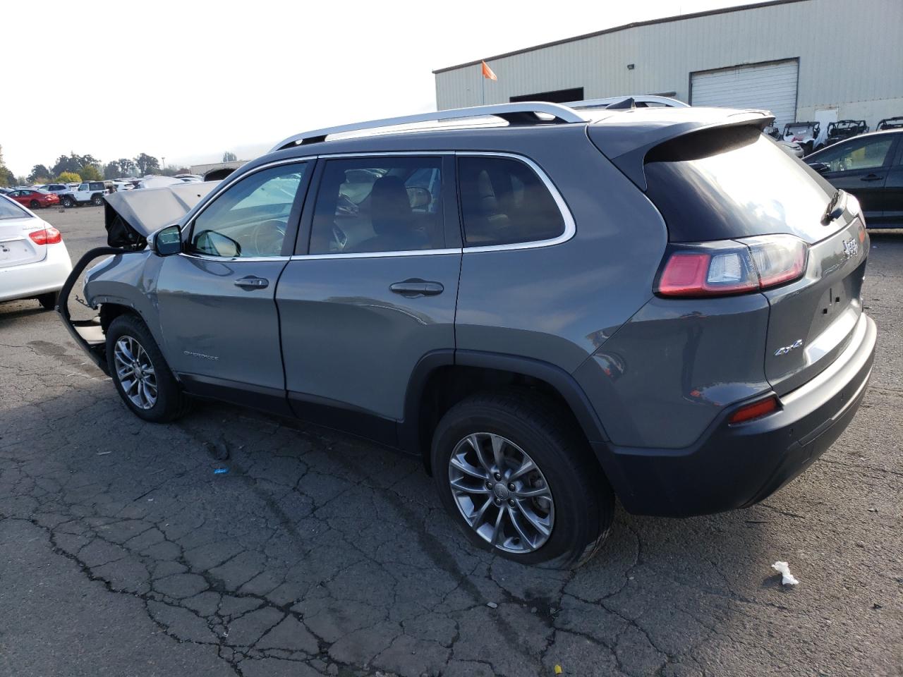 Изображение 2 Jeep Cherokee Latitude Plus 2020 с VIN 1C4PJMLB5LD569018