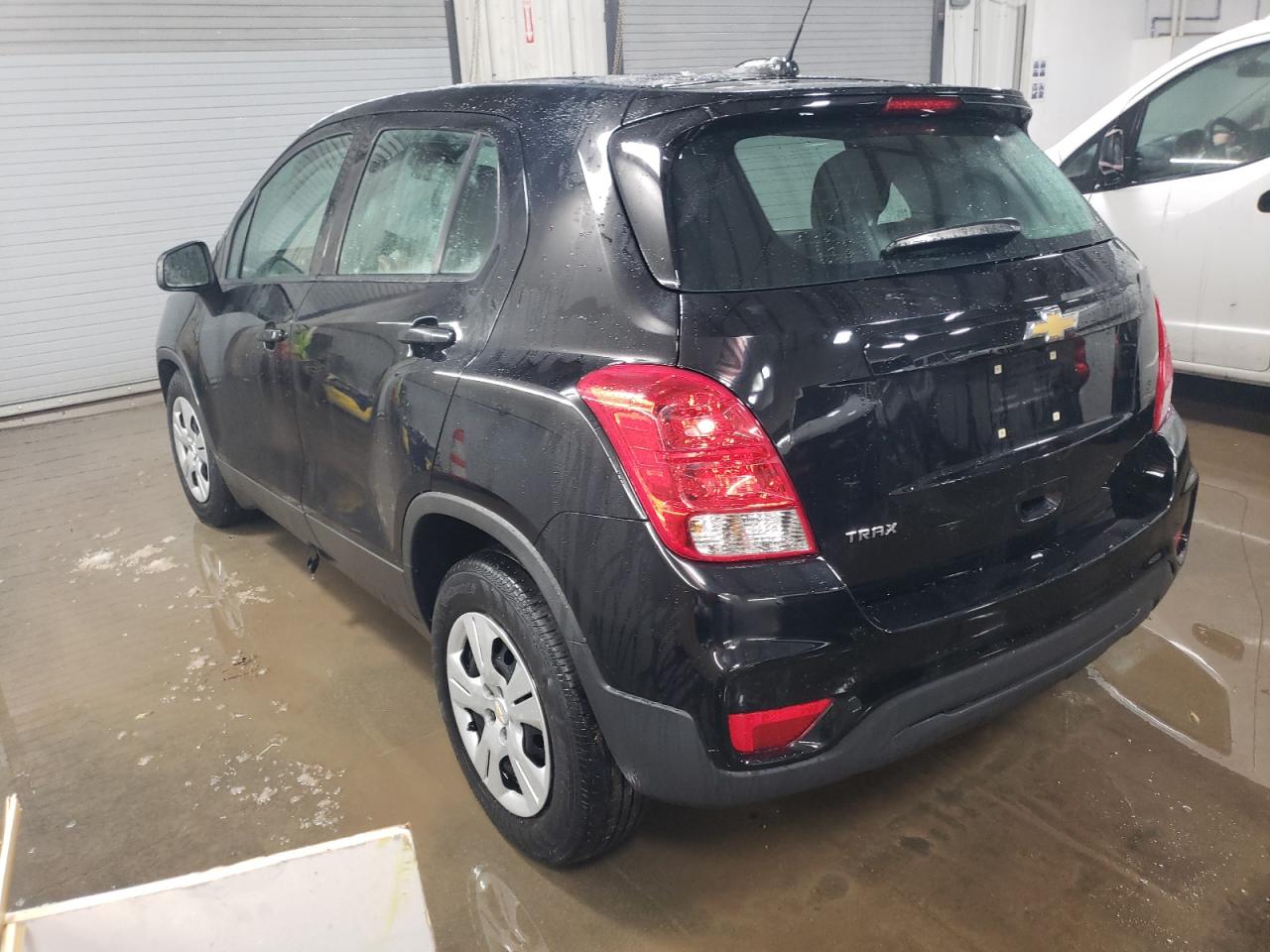 Image 2 of 2019 CHEVROLET TRAX LS 2019 with VIN 3GNCJKSB8KL113289