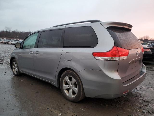 Изображение 2 2011 TOYOTA SIENNA LE 2011 с VIN 5TDKK3DC2BS065909
