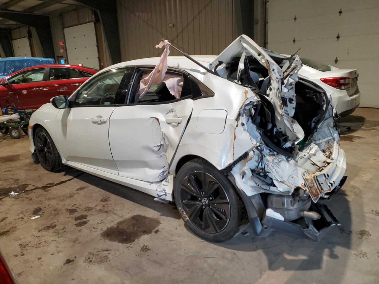 Изображение 2 2018 HONDA CIVIC EX 2018 с VIN SHHFK7H57JU420711