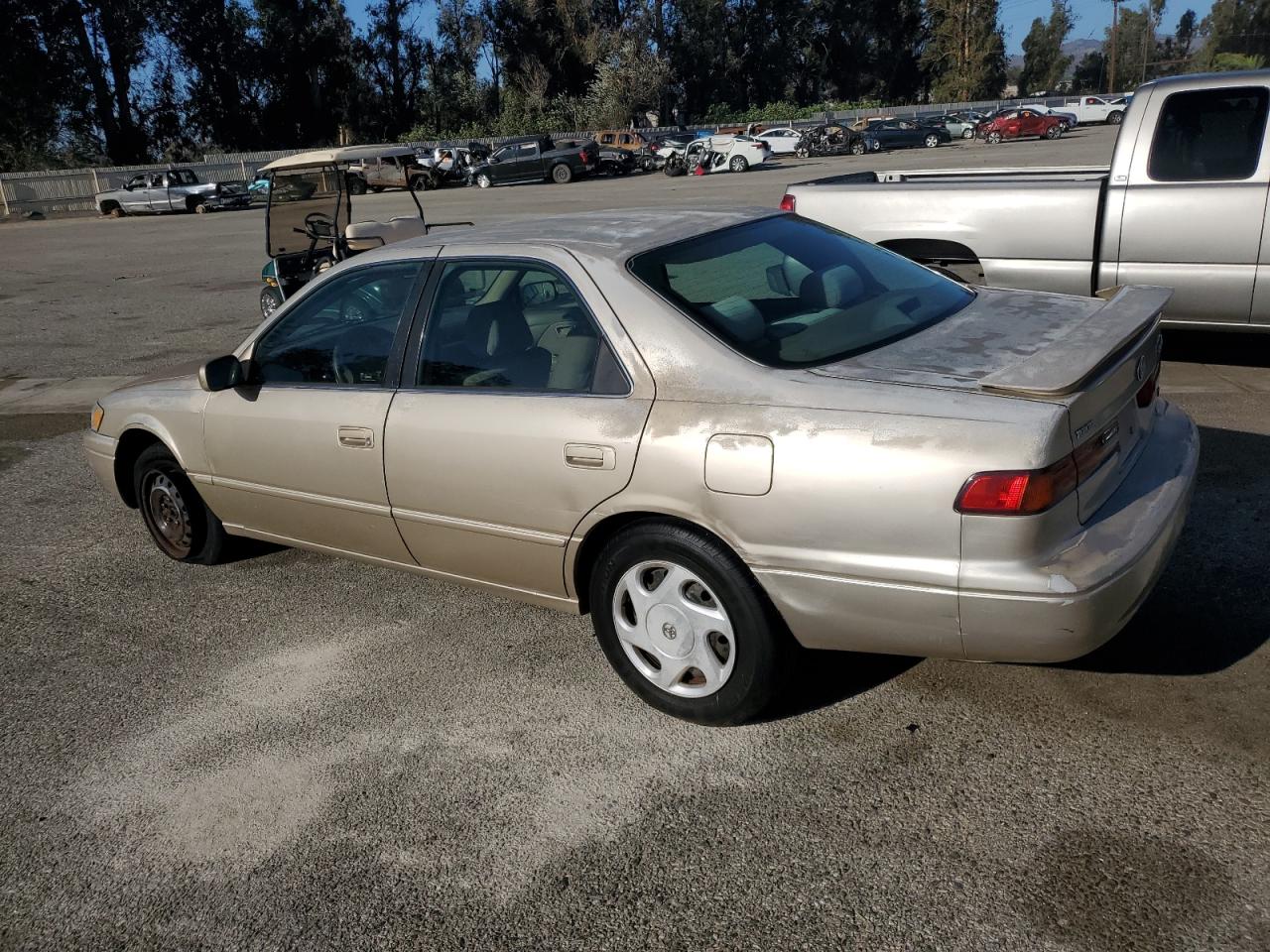 Изображение 2 1998 TOYOTA CAMRY CE 1998 с VIN 4T1BF22K7WU040672