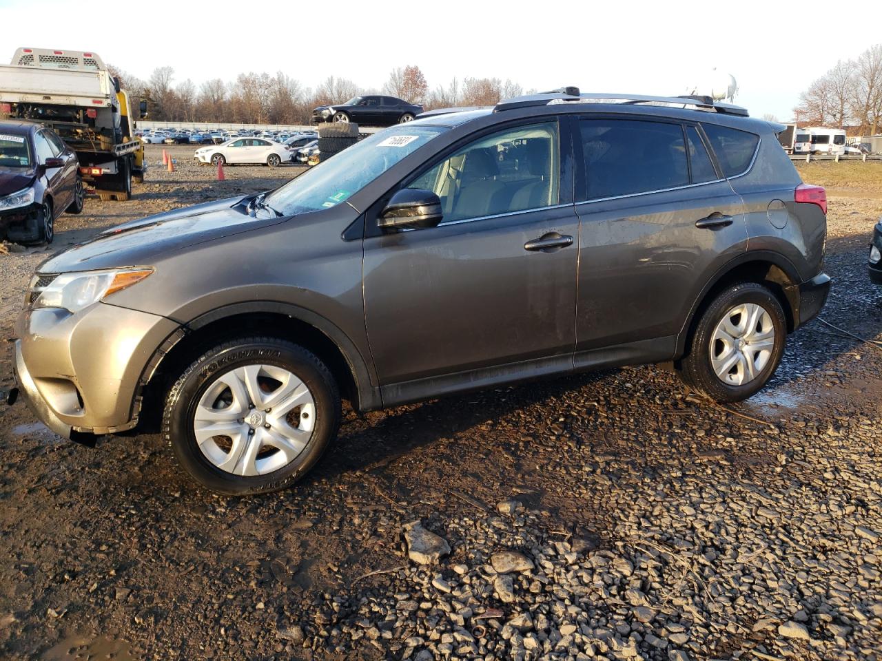 Image 1 of 2014 TOYOTA RAV4 LE 2014 with VIN JTMBFREV7ED077786