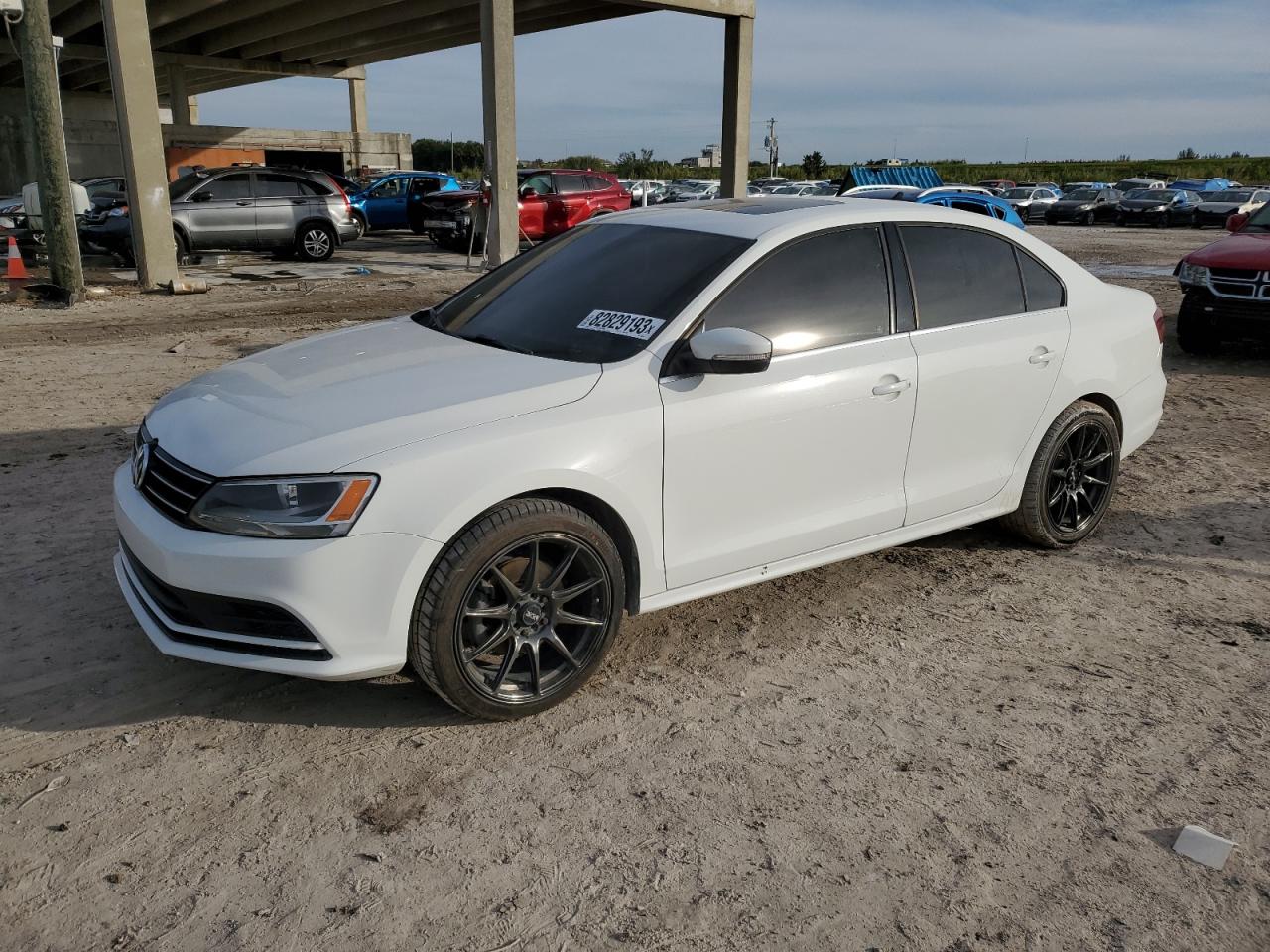 Изображение 2016 VOLKSWAGEN JETTA SE 2016