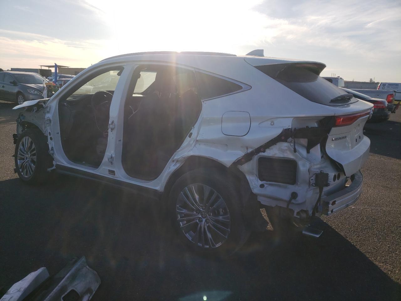 Obraz 2 z 2021 TOYOTA VENZA LE 2021 z VIN JTEAAAAH1MJ057802