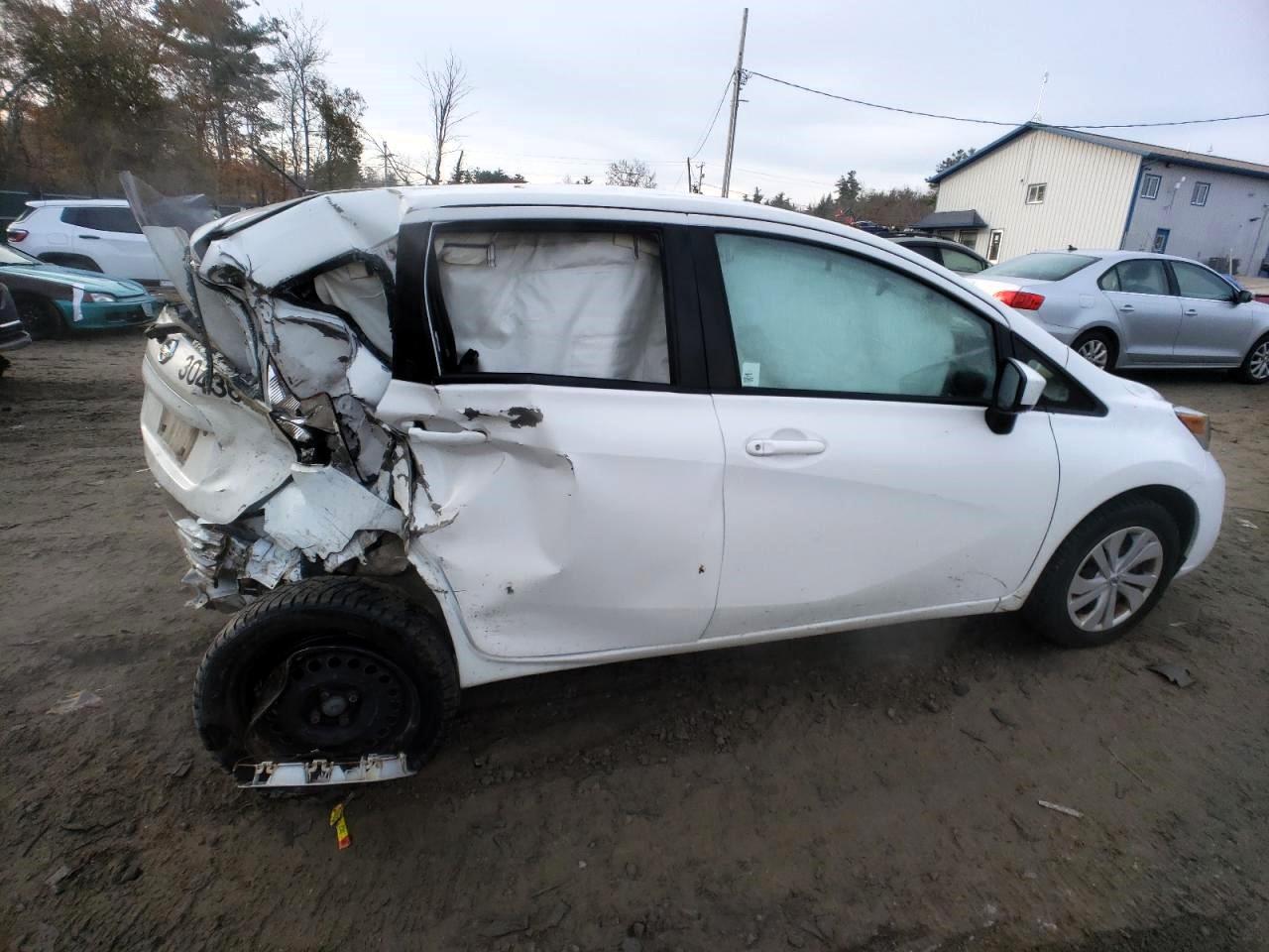 Image 3 of 2019 NISSAN VERSA NOTE S 2019 with VIN 3N1CE2CP6KL360207