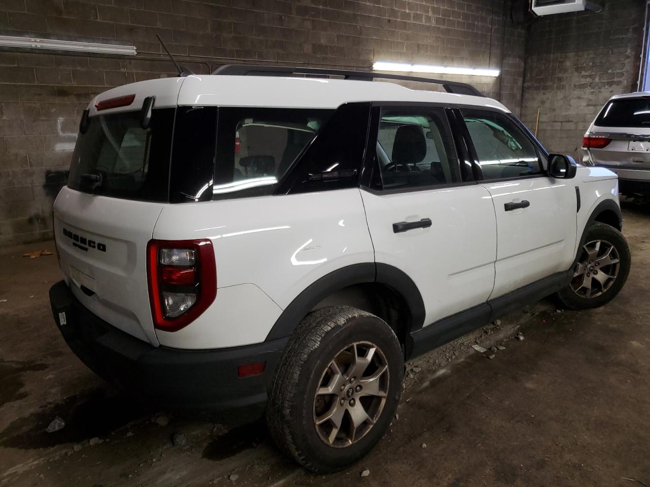 Image 3 of 2021 FORD BRONCO SPORT  2021 with VIN 3FMCR9A69MRA60239