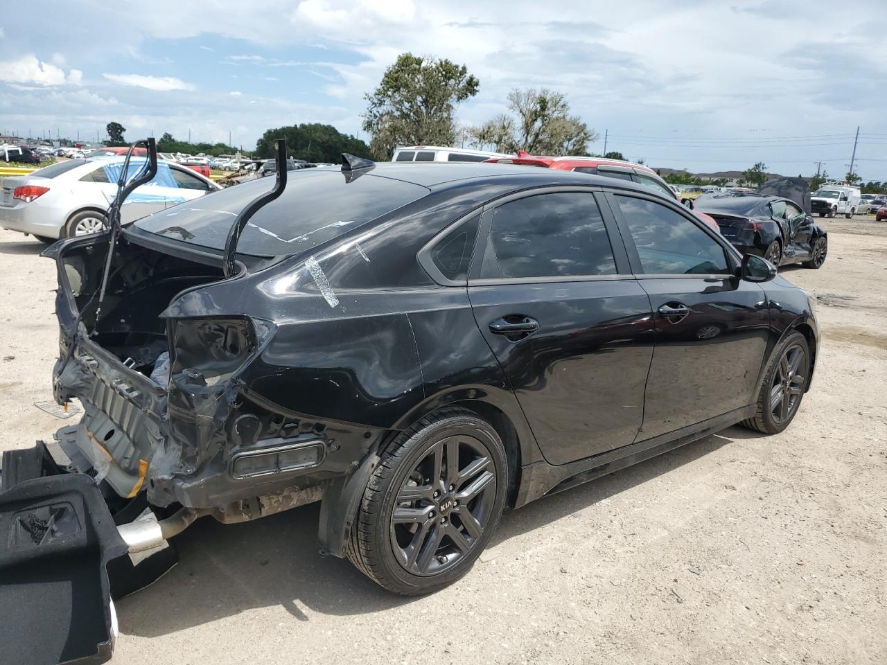 Obraz 3 z 2021 KIA FORTE GT LINE 2021 z VIN 3KPF34AD4ME406791