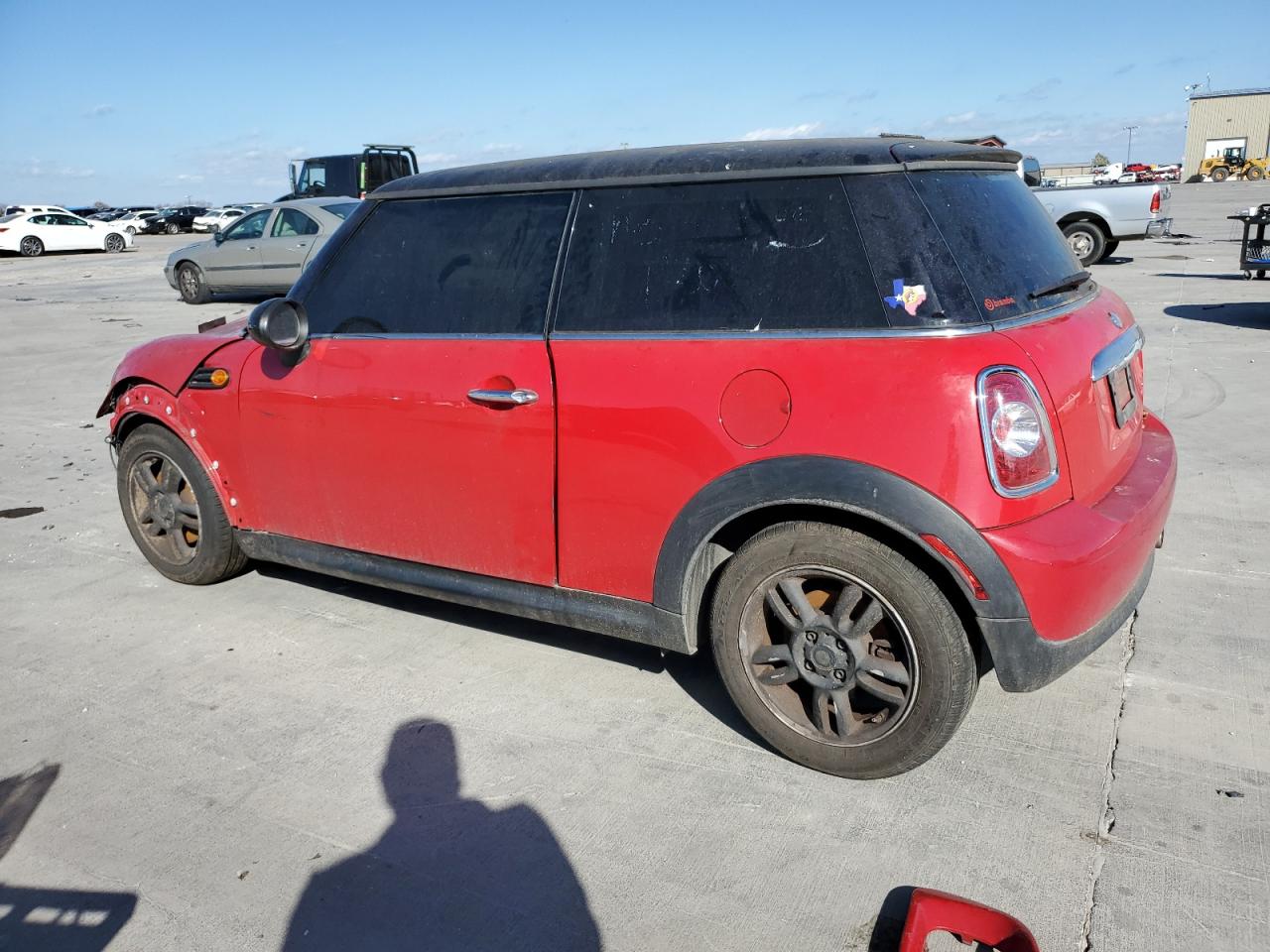 Image 2 of Mini Cooper 2011 with VIN WMWSU3C58BT096643