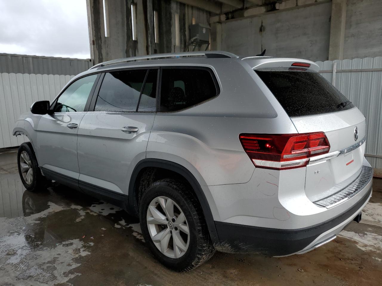 Изображение 2 2019 VOLKSWAGEN ATLAS SE 2019 с VIN 1V2DR2CA3KC557248