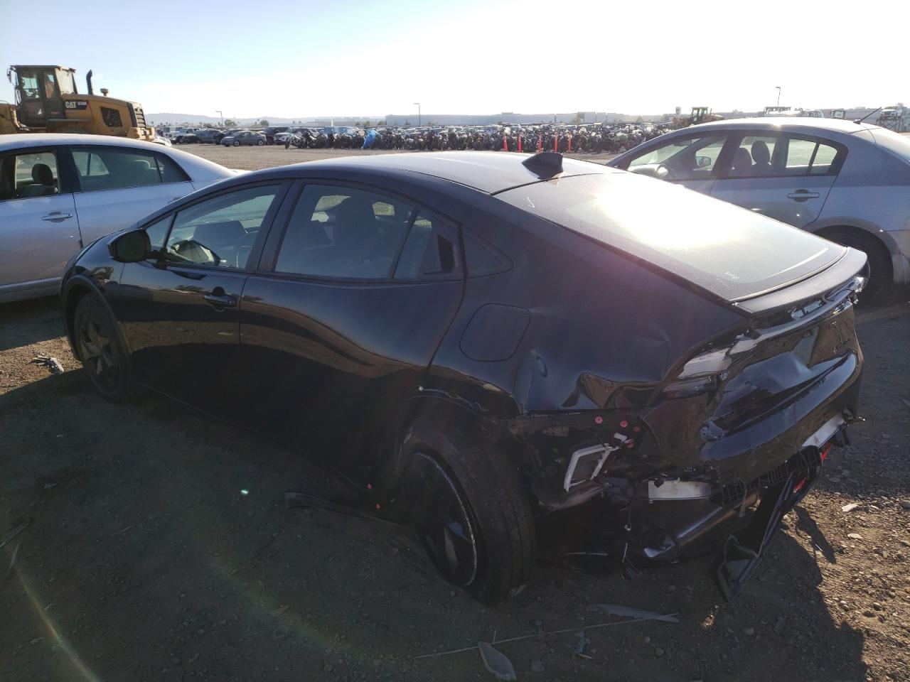 Изображение 2 2023 TOYOTA PRIUS PRIME SE 2023 с VIN JTDACACU5P3009057