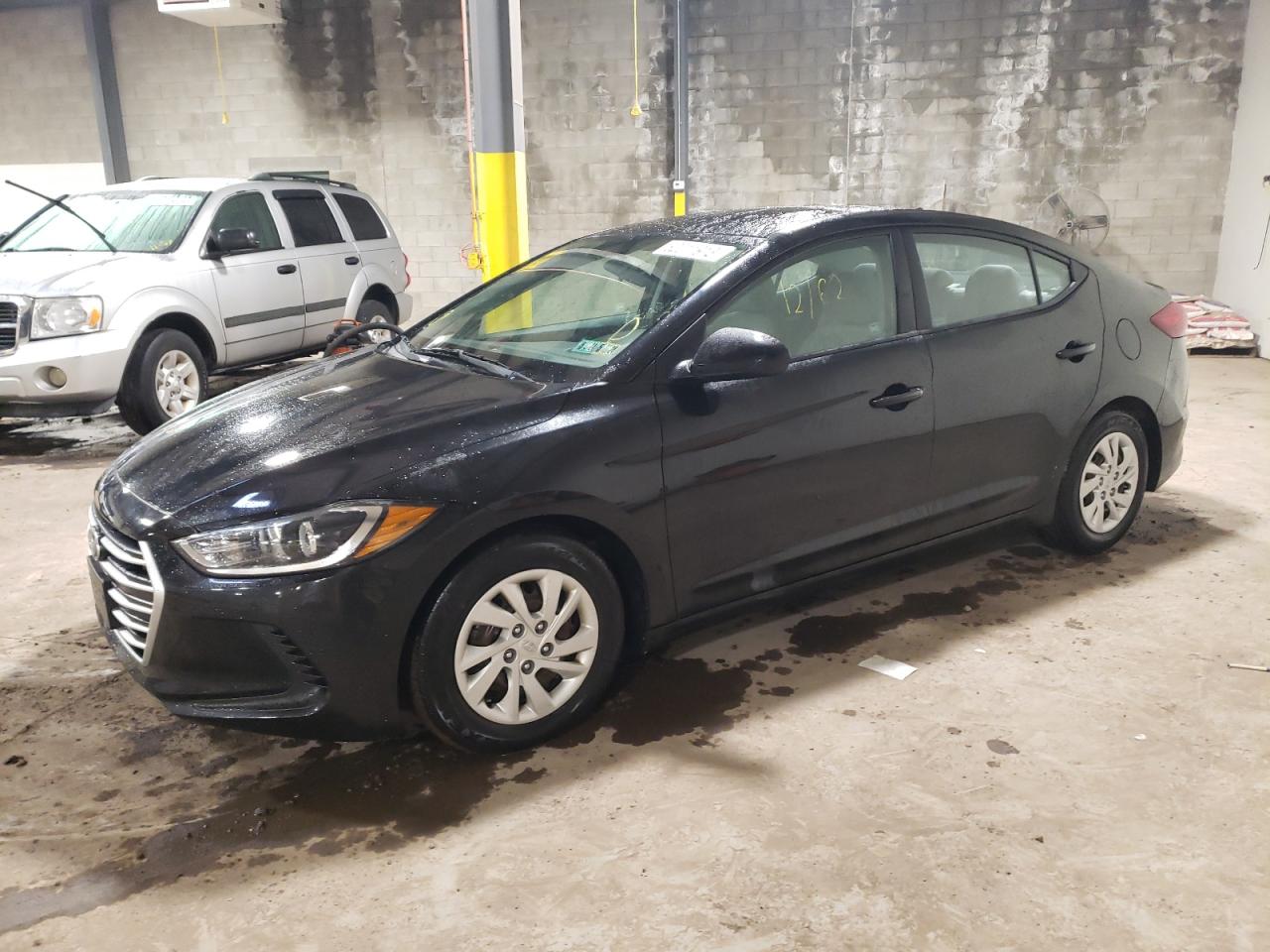 Image 1 of 2017 HYUNDAI ELANTRA SE 2017 with VIN 5NPD74LFXHH155609