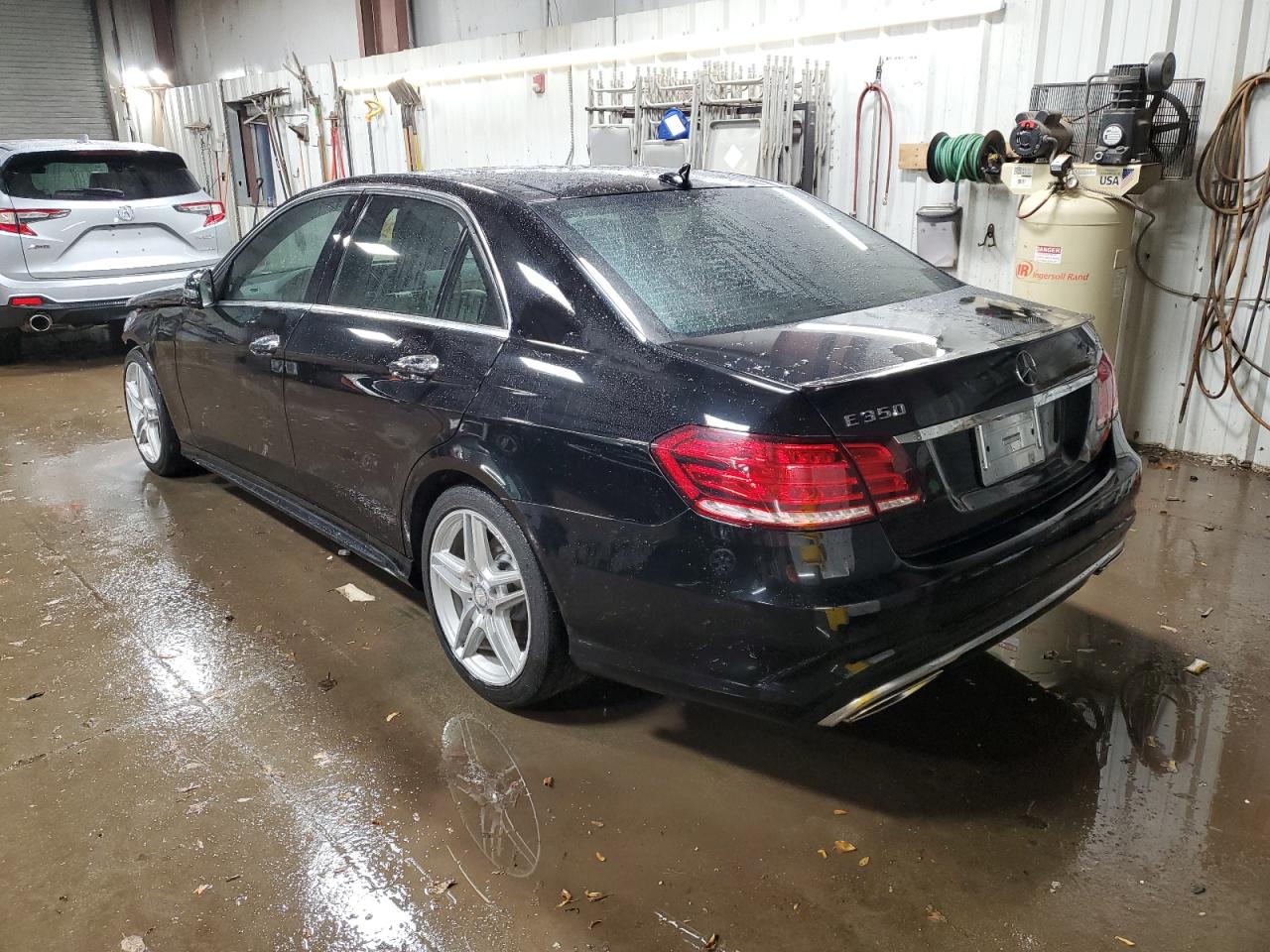 Изображение 2 2014 MERCEDES-BENZ E 350 4MATIC 2014 с VIN WDDHF8JB2EA920008