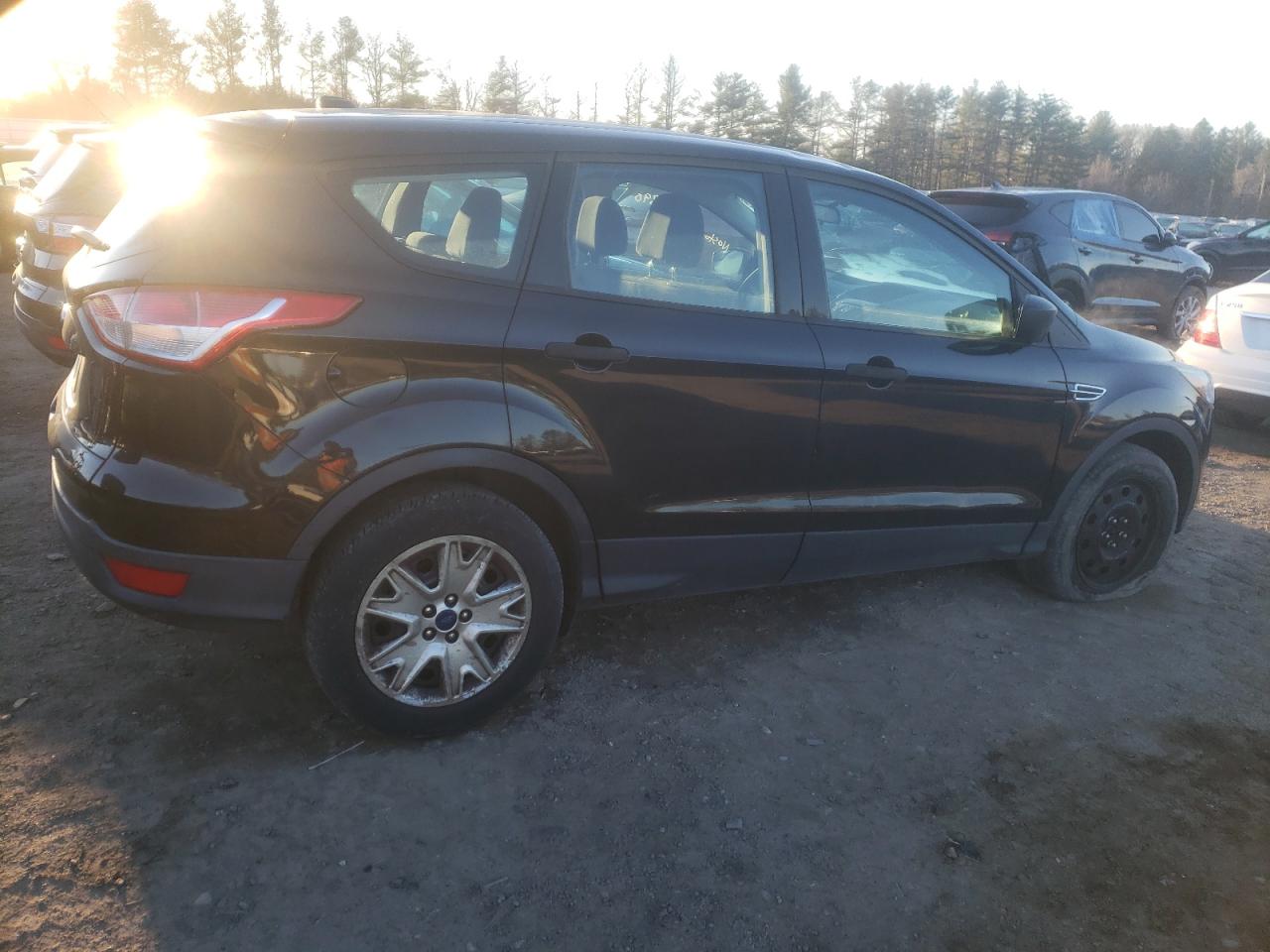 Obraz 3 z 2013 FORD ESCAPE S 2013 z VIN 1FMCU0F7XDUA90273