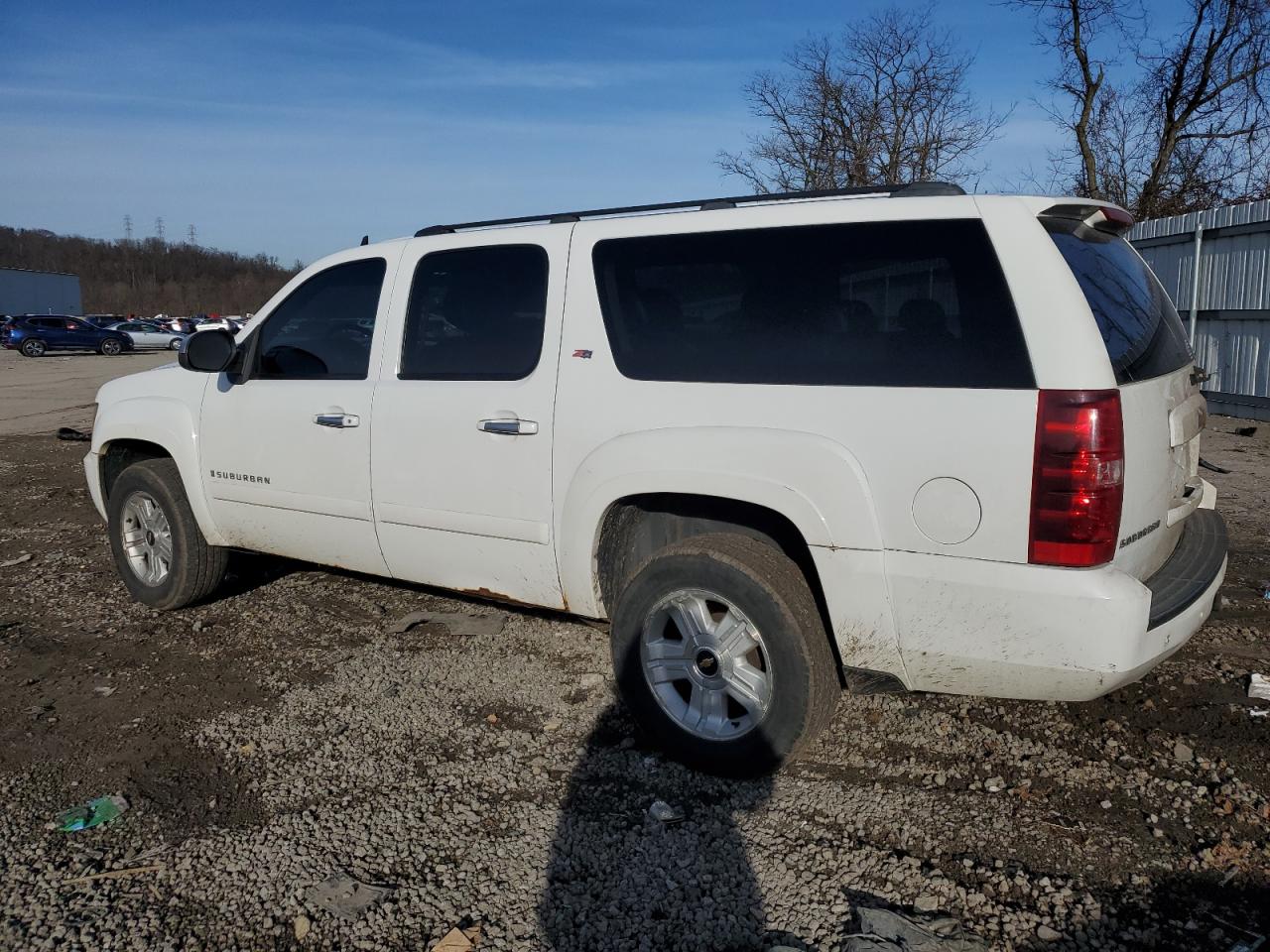 Image 2 of 2007 CHEVROLET SUBURBAN K1500 2007 with VIN 3GNFK16337G280313