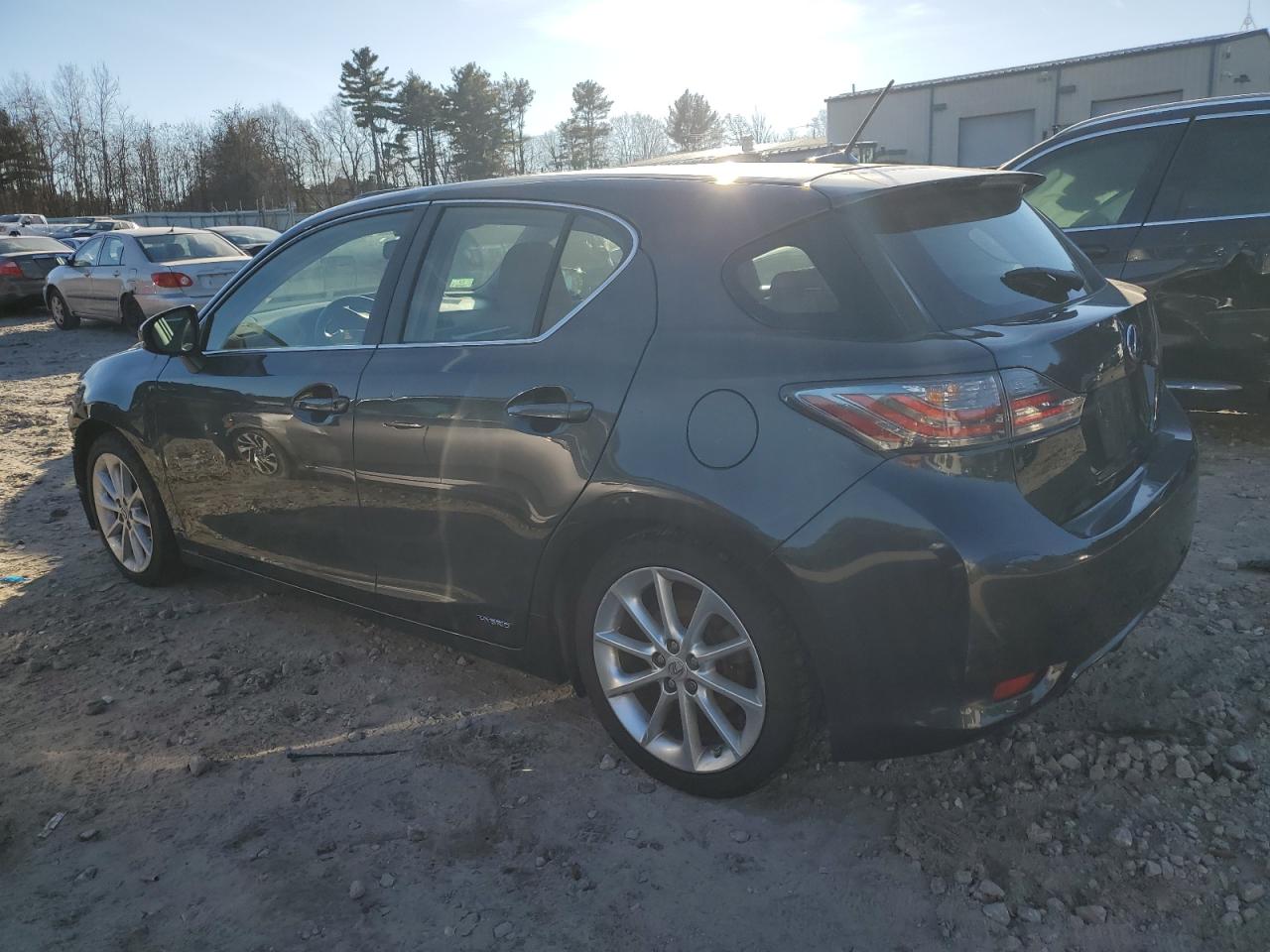 Изображение 2 2011 LEXUS CT 200 2011 с VIN JTHKD5BH5B2020389