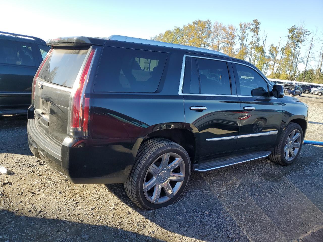 Obraz 3 z 2018 CADILLAC ESCALADE LUXURY 2018 z VIN 1GYS4BKJ2JR373661