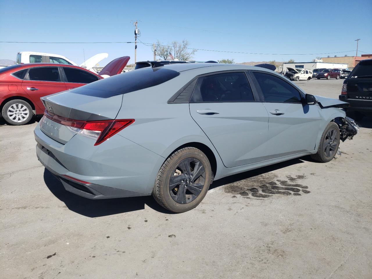 Image 3 of 2022 HYUNDAI ELANTRA SEL 2022 with VIN KMHLS4AG8NU323198