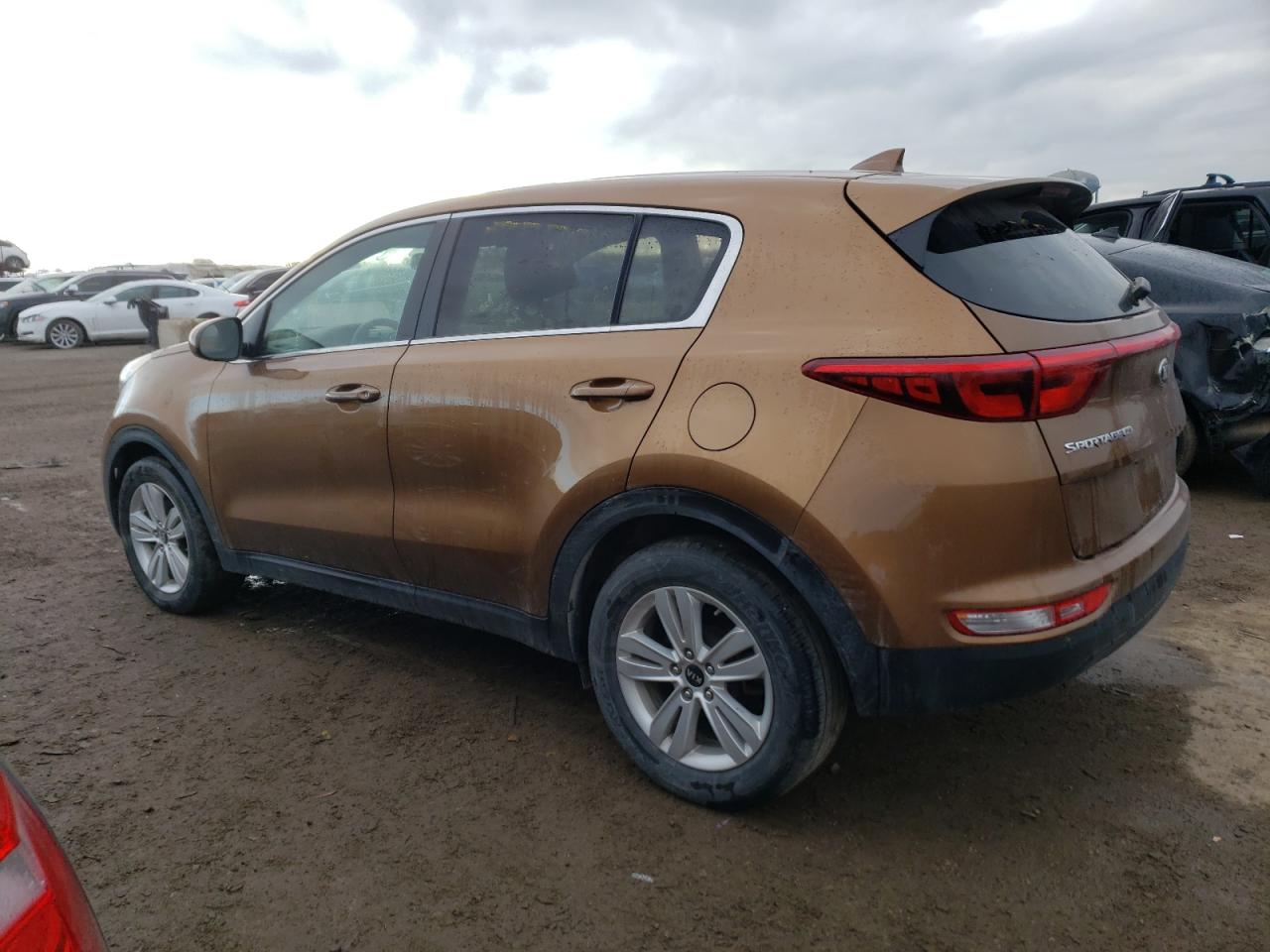 Image 2 of 2019 KIA SPORTAGE LX 2019 with VIN KNDPM3AC9K7590156