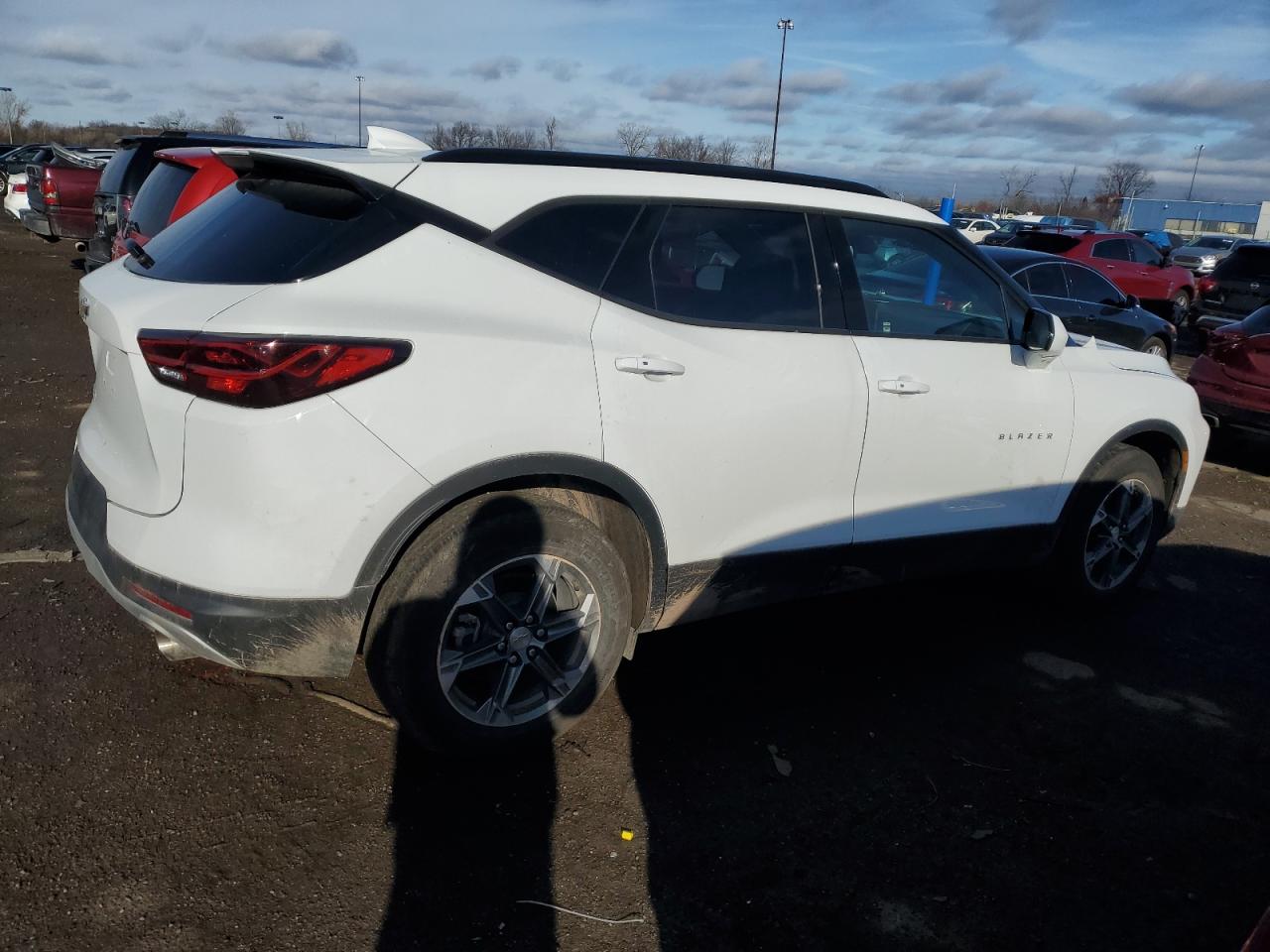 Изображение 3 2023 CHEVROLET BLAZER 2LT 2023 с VIN 3GNKBCR45PS221162