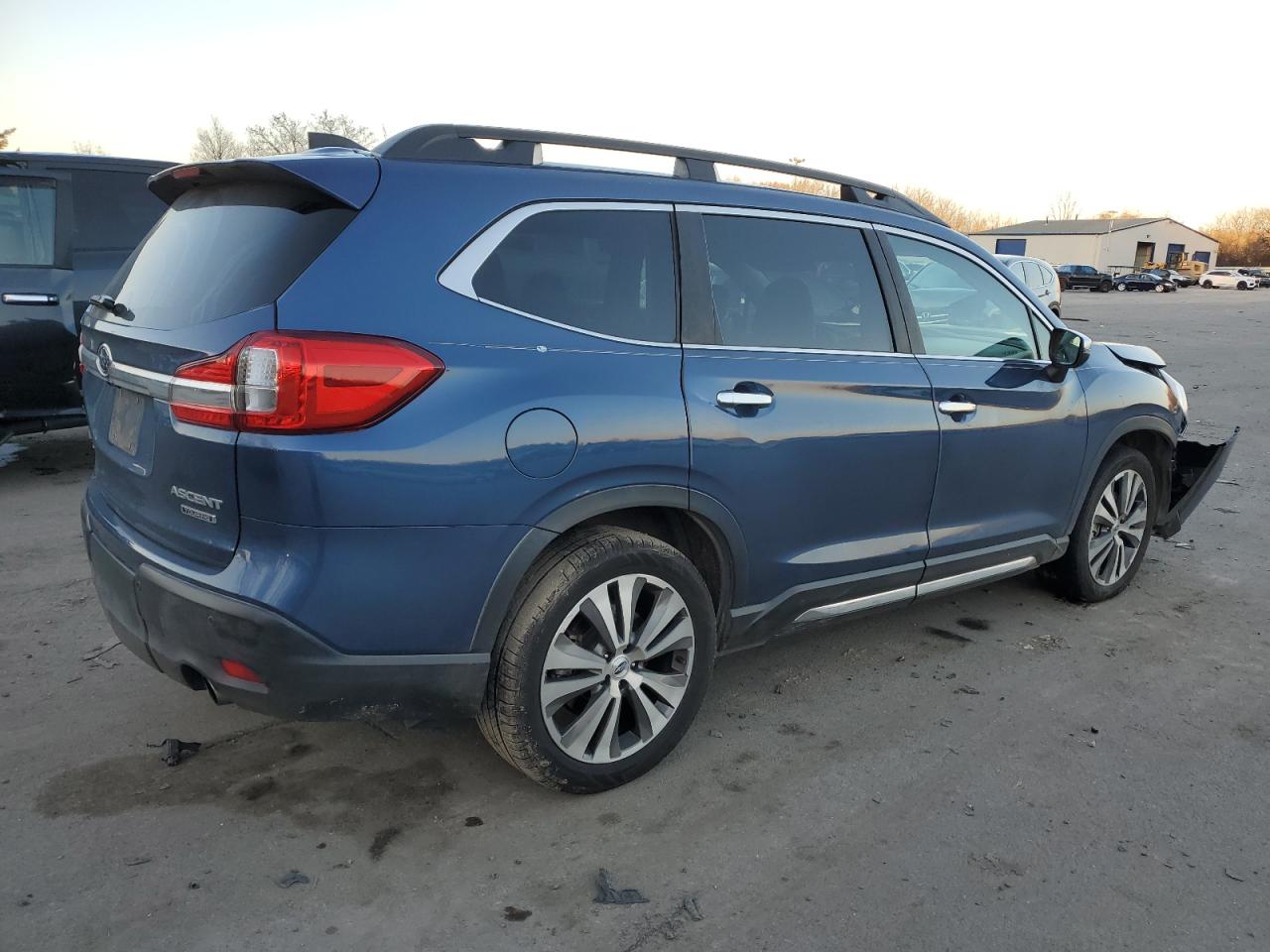 Obraz 3 z 2019 SUBARU ASCENT TOURING 2019 z VIN 4S4WMARD1K3466205