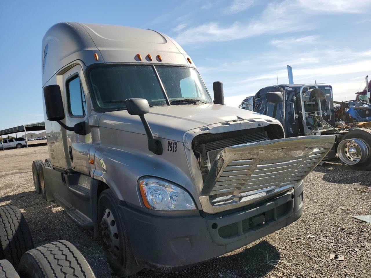 2016 FREIGHTLINER CASCADIA 125  2016 image
