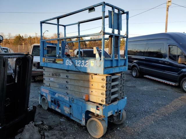 2015 GENE TOY HAULER 2015 image