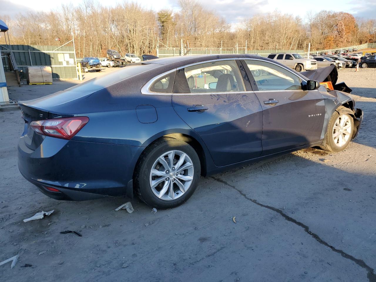 Image 3 of 2020 CHEVROLET MALIBU LT 2020 with VIN 1G1ZD5STXLF012778