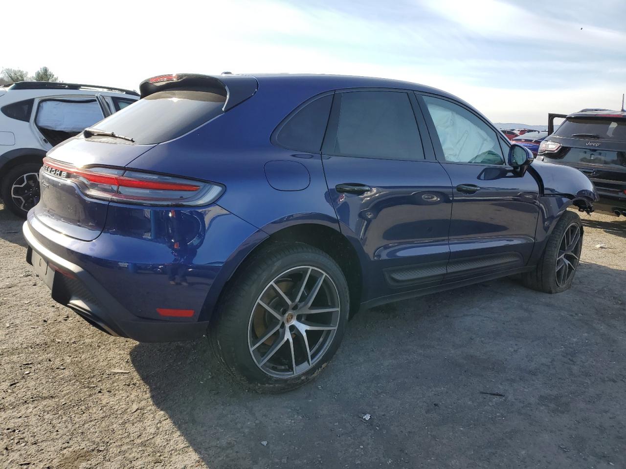Изображение 3 2022 PORSCHE MACAN  2022 с VIN WP1AA2A52NLB01892
