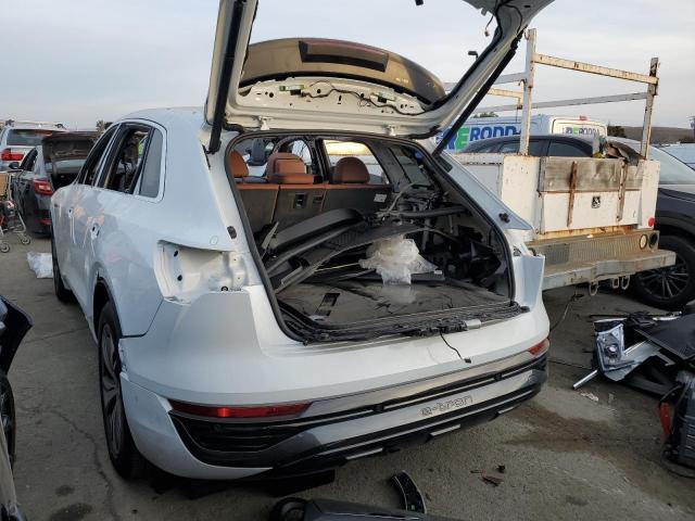 Изображение 2 2024 AUDI Q8 E-TRON PREMIUM PLUS 2024 с VIN WA15AAGE0RB024627