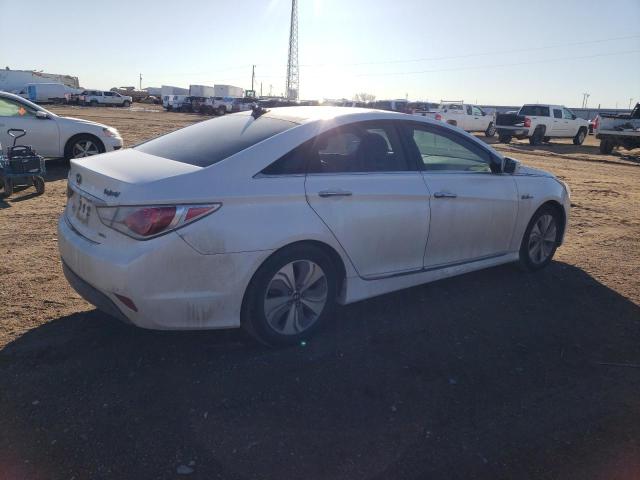 Image 3 of 2013 HYUNDAI SONATA HYBRID 2013 with VIN KMHEC4A49DA074681