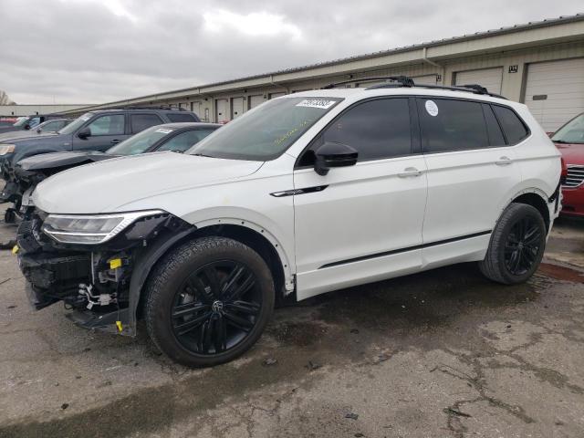 Image 1 of 2022 VOLKSWAGEN TIGUAN SE R-LINE BLACK 2022 with VIN 3VVCB7AXXNM082322