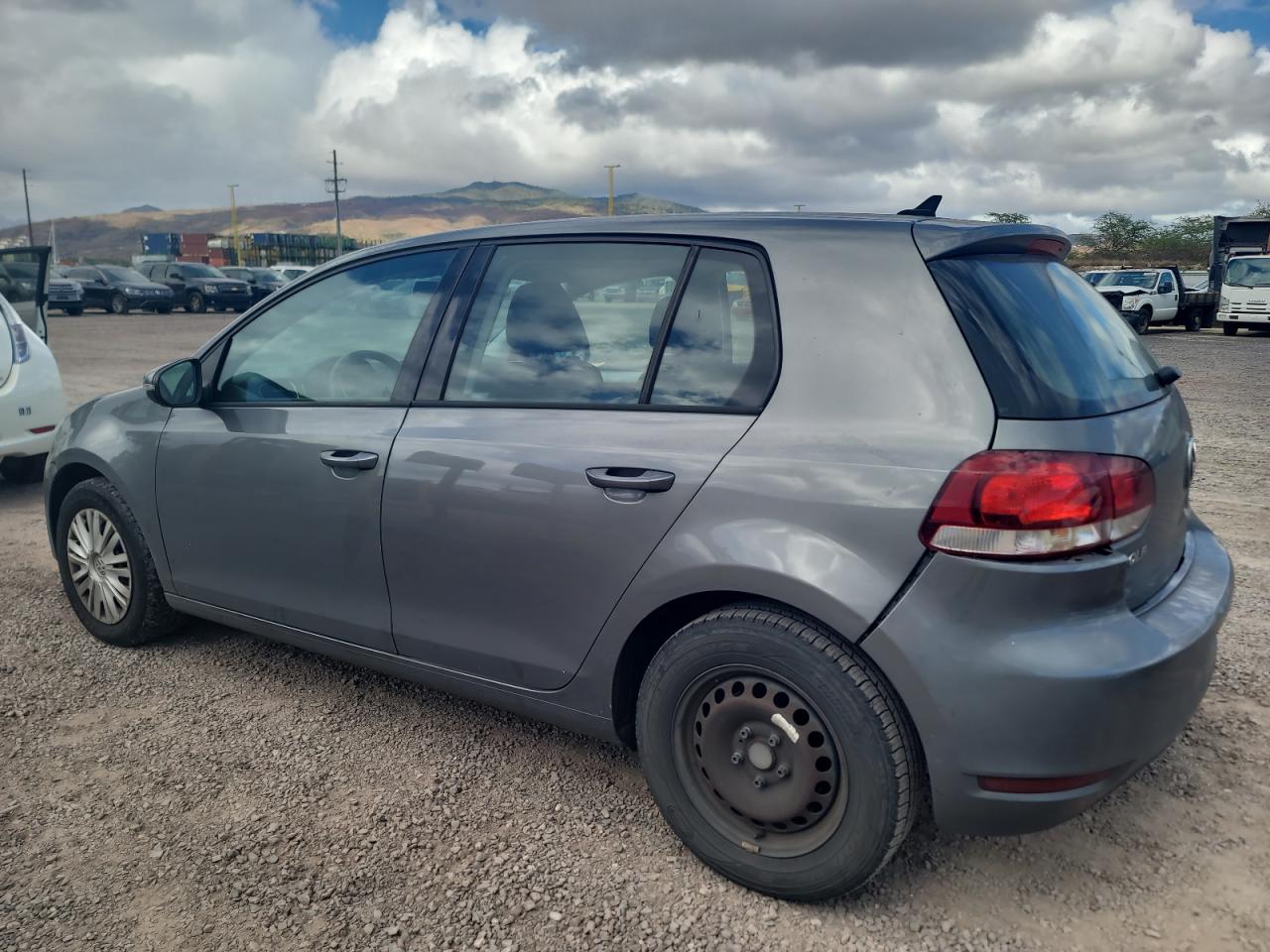 Image 2 of 2013 VOLKSWAGEN GOLF  2013 with VIN WVWDB7AJ5DW138258