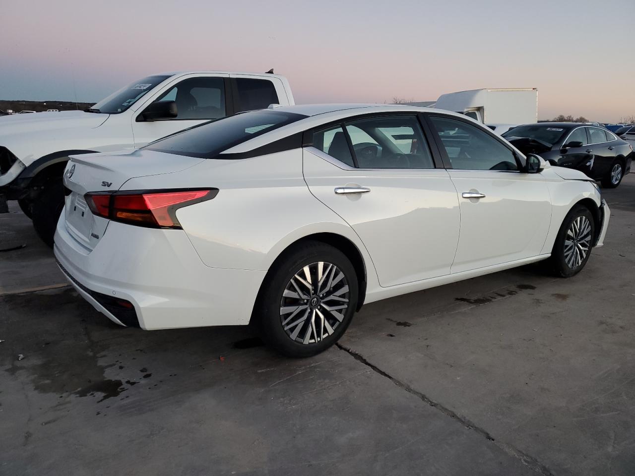 Obraz 3 z 2023 NISSAN ALTIMA SV 2023 z VIN 1N4BL4DW1PN348253