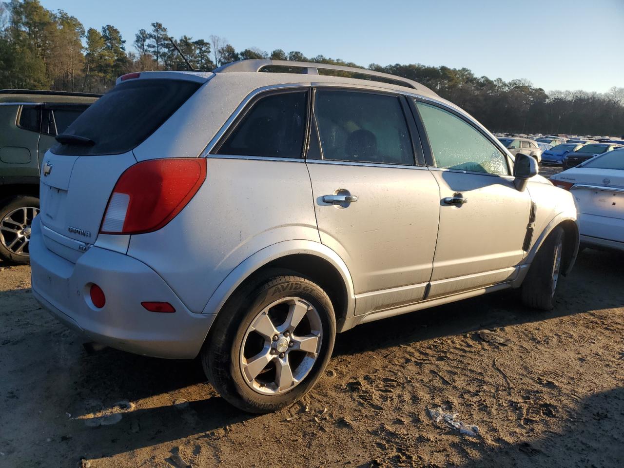 Image 3 of 2014 CHEVROLET CAPTIVA LTZ 2014 with VIN 3GNAL4EK9ES621919