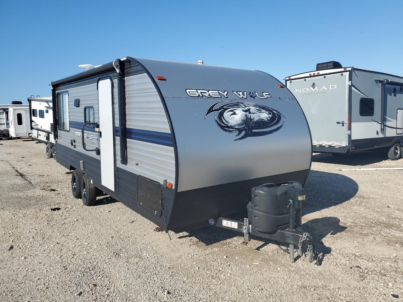 Obraz 1 z 2019 WILDWOOD GREY WOLF 2019 z VIN 4X4TCKU20KK057263