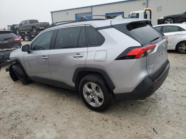 Obraz 2 z 2022 TOYOTA RAV4 XLE 2022 z VIN 2T3W1RFV1NC213588
