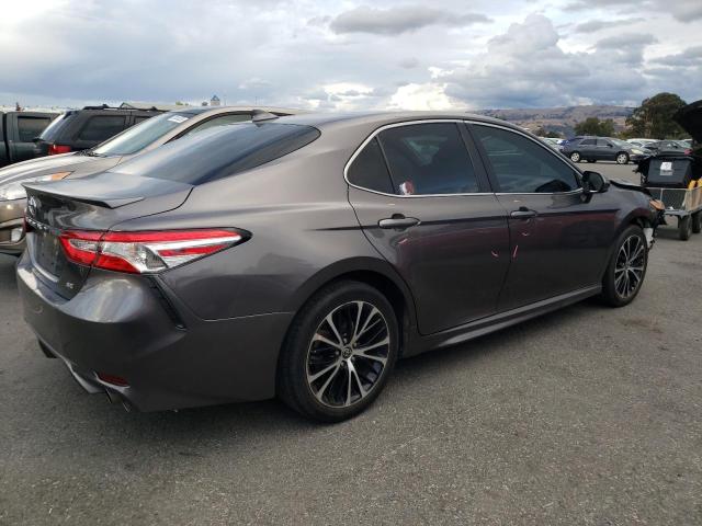 Obraz 3 z 2020 TOYOTA CAMRY SE 2020 z VIN 4T1G11AK2LU947065