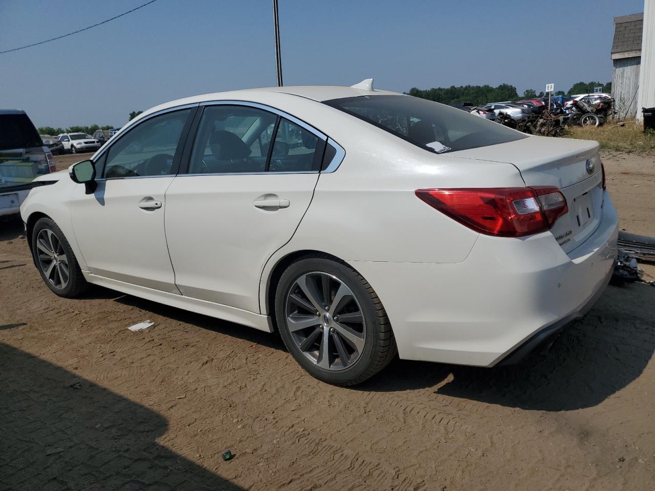 Изображение 2 2018 SUBARU LEGACY 2.5I LIMITED 2018 с VIN 4S3BNAN6XJ3027137